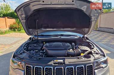 Позашляховик / Кросовер Jeep Grand Cherokee 2020 в 