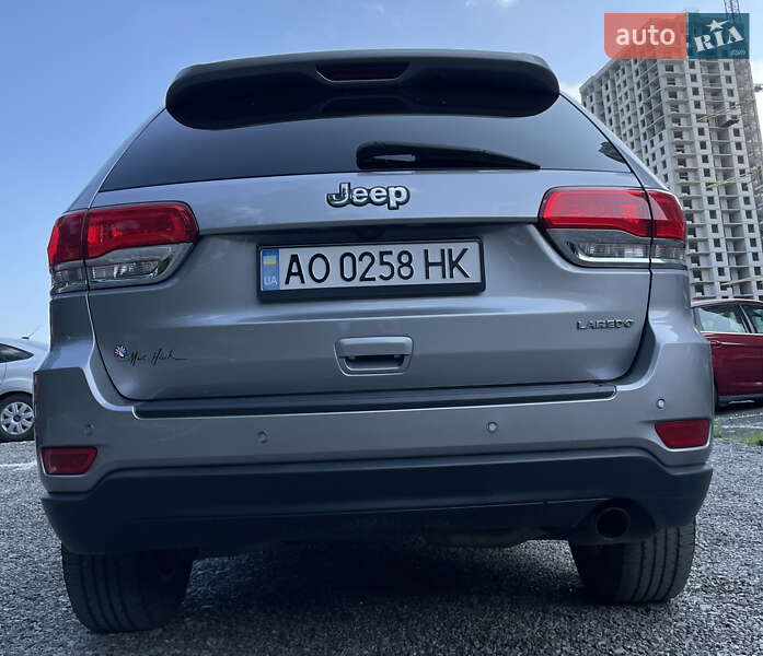 Внедорожник / Кроссовер Jeep Grand Cherokee 2017 в Киеве