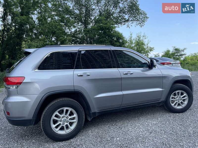 Внедорожник / Кроссовер Jeep Grand Cherokee 2017 в Киеве