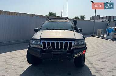 Внедорожник / Кроссовер Jeep Grand Cherokee 2002 в 