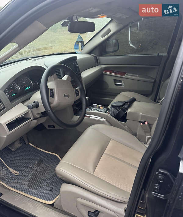 Внедорожник / Кроссовер Jeep Grand Cherokee 2006 в Сумах