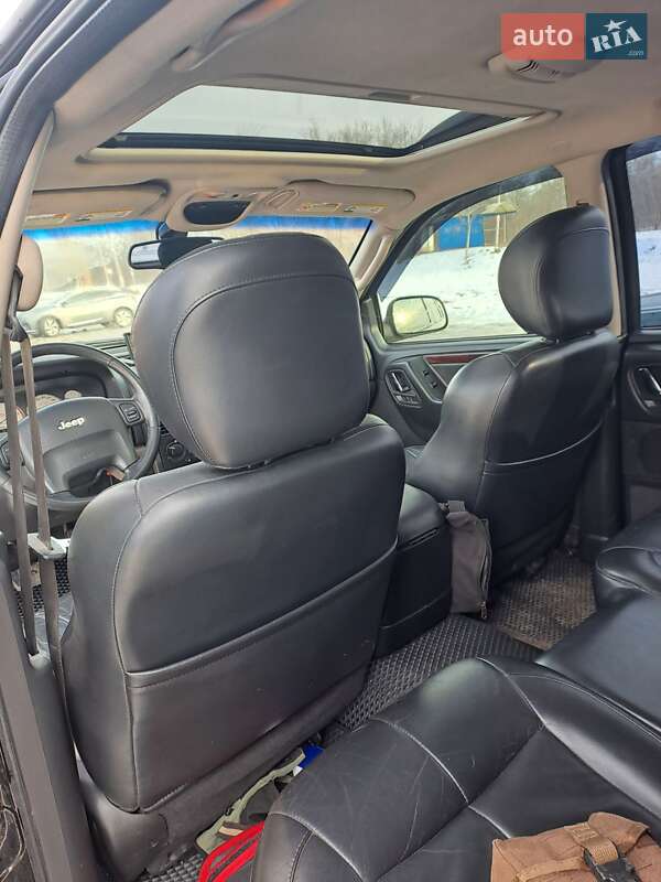 Внедорожник / Кроссовер Jeep Grand Cherokee 2003 в Ахтырке