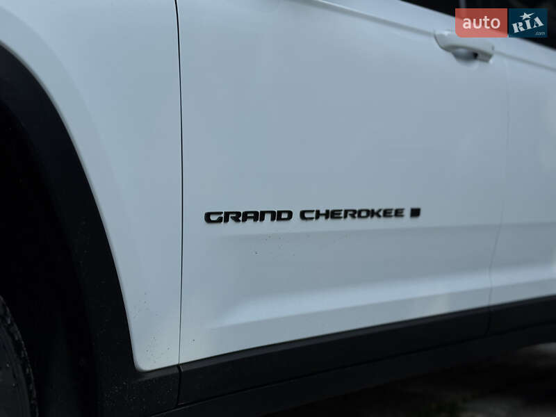 Внедорожник / Кроссовер Jeep Grand Cherokee 2024 в Киеве