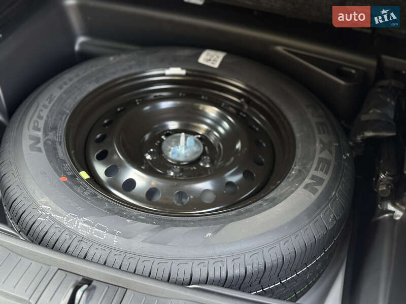 Внедорожник / Кроссовер Jeep Grand Cherokee 2024 в Киеве