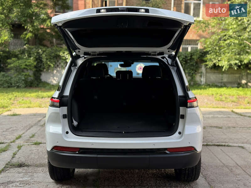 Внедорожник / Кроссовер Jeep Grand Cherokee 2024 в Киеве