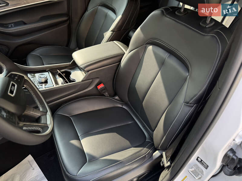 Внедорожник / Кроссовер Jeep Grand Cherokee 2024 в Киеве