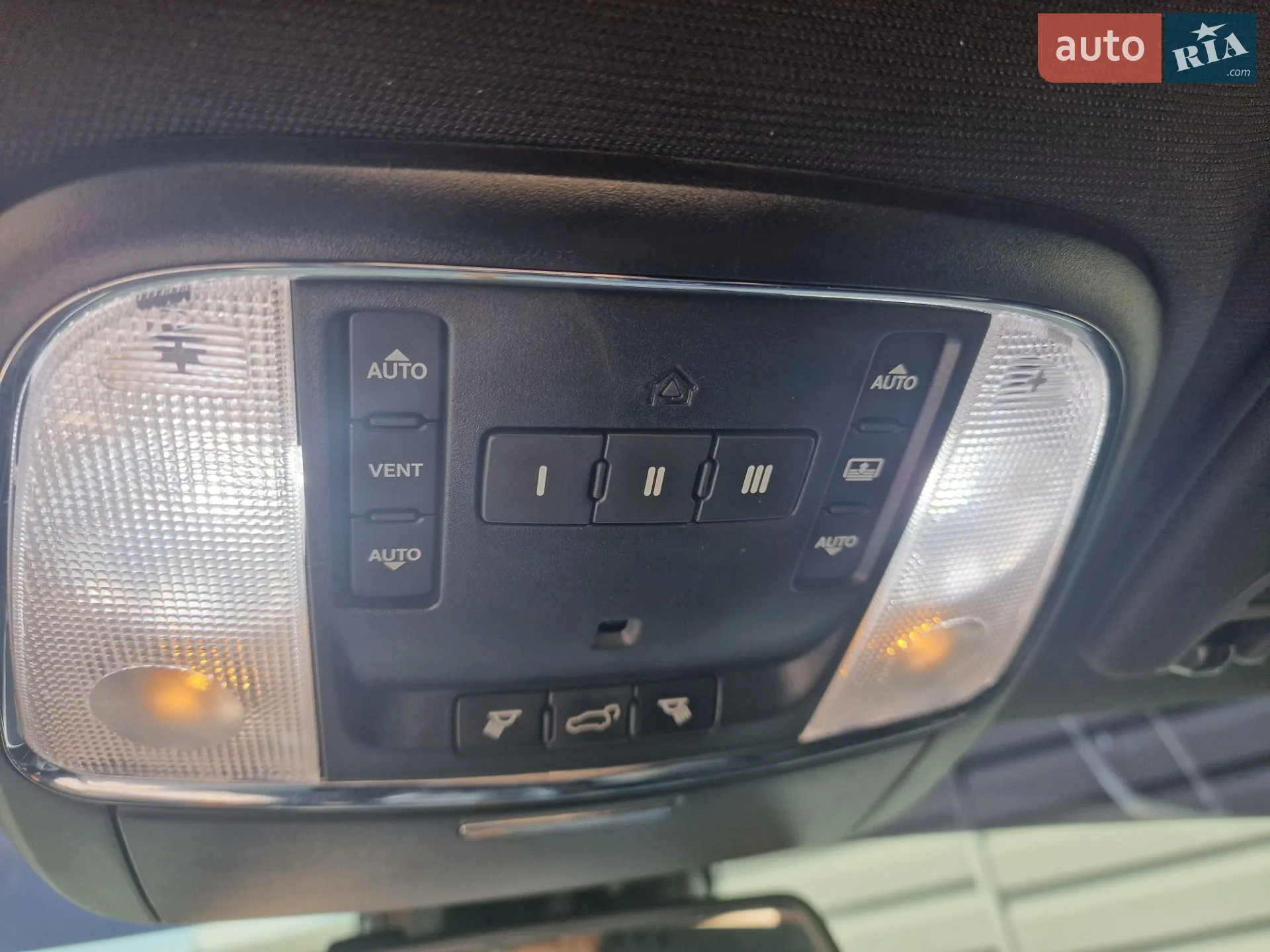 2015 Jeep Grand Cherokee - мініатюра 24