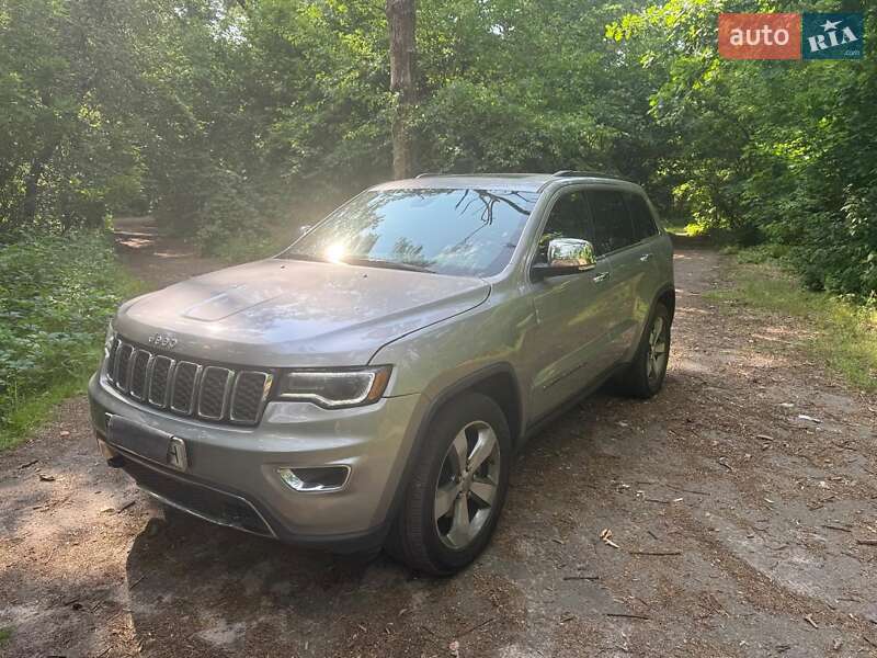 Внедорожник / Кроссовер Jeep Grand Cherokee 2016 в Киеве