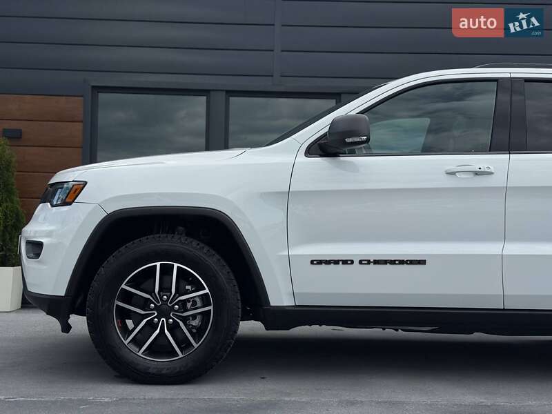 Внедорожник / Кроссовер Jeep Grand Cherokee 2021 в Ровно