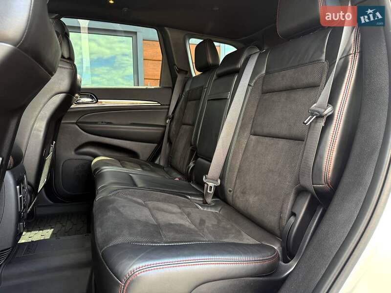 Внедорожник / Кроссовер Jeep Grand Cherokee 2021 в Ровно