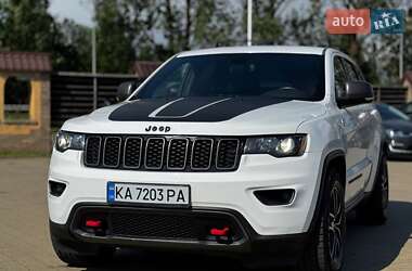 Внедорожник / Кроссовер Jeep Grand Cherokee 2018 в 