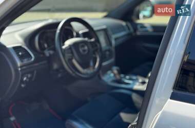 Внедорожник / Кроссовер Jeep Grand Cherokee 2018 в 