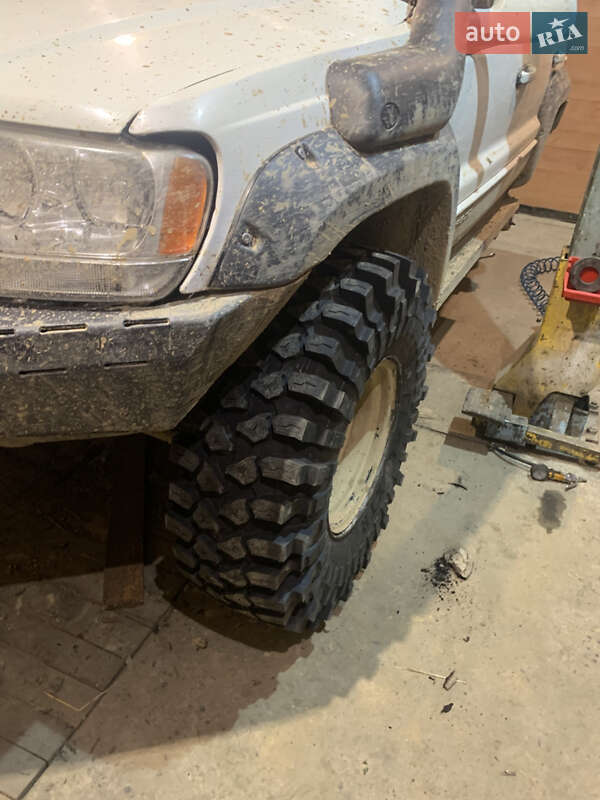 Внедорожник / Кроссовер Jeep Grand Cherokee 1999 в Ужгороде