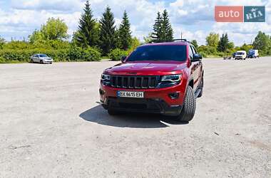 Внедорожник / Кроссовер Jeep Grand Cherokee 2015 в 