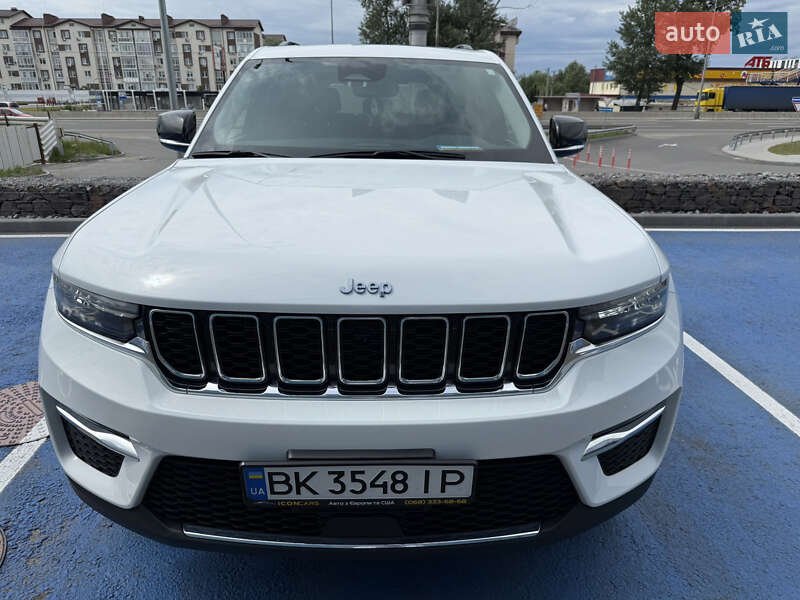 Внедорожник / Кроссовер Jeep Grand Cherokee 2022 в Киеве