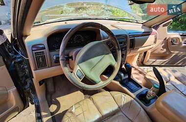 Позашляховик / Кросовер Jeep Grand Cherokee 2000 в 