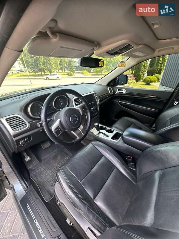 Внедорожник / Кроссовер Jeep Grand Cherokee 2012 в Иршаве