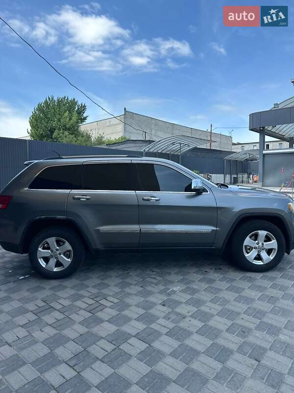 Внедорожник / Кроссовер Jeep Grand Cherokee 2012 в Иршаве