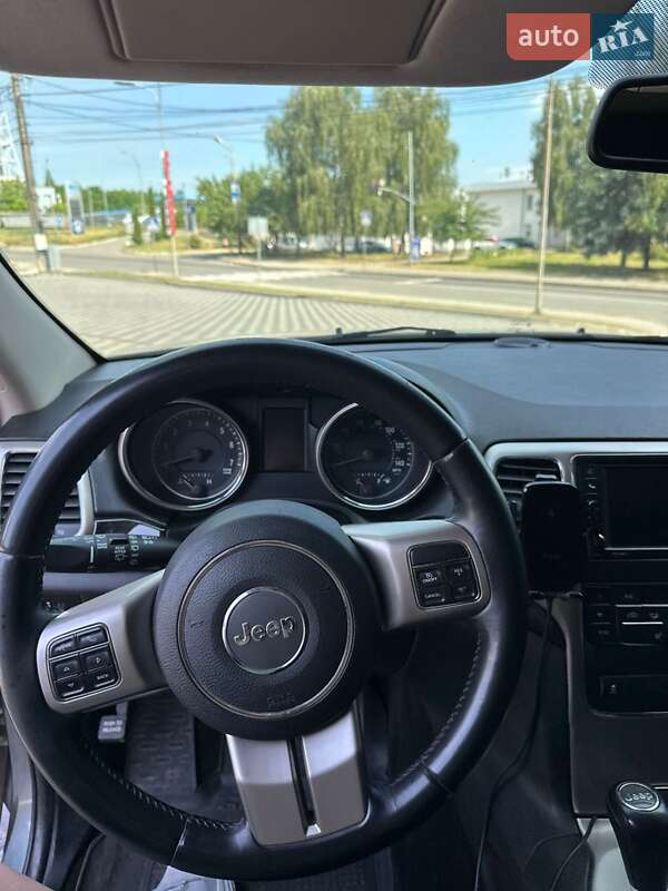 Внедорожник / Кроссовер Jeep Grand Cherokee 2012 в Иршаве