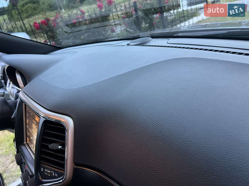 Внедорожник / Кроссовер Jeep Grand Cherokee 2013 в Золочеве фото 19 Внедорожник / Кроссовер Jeep Grand Cherokee 2013 в Золочеве