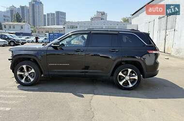 Позашляховик / Кросовер Jeep Grand Cherokee 2022 в 