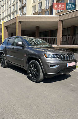 Внедорожник / Кроссовер Jeep Grand Cherokee 2021 в Киеве