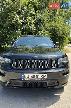 Внедорожник / Кроссовер Jeep Grand Cherokee 2018 в 