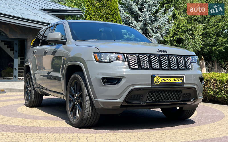 Внедорожник / Кроссовер Jeep Grand Cherokee 2020 в Львове