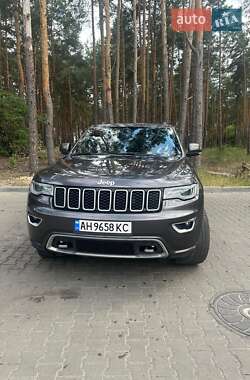 Внедорожник / Кроссовер Jeep Grand Cherokee 2017 в Буче