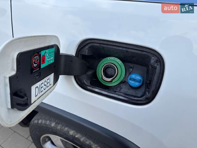 Внедорожник / Кроссовер Jeep Grand Cherokee 2014 в Ужгороде