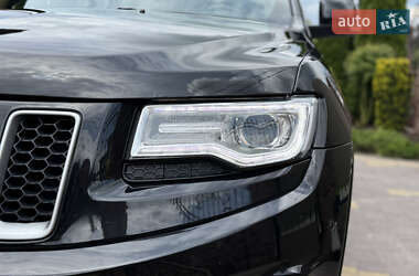 Внедорожник / Кроссовер Jeep Grand Cherokee 2015 в 