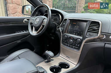 Внедорожник / Кроссовер Jeep Grand Cherokee 2015 в 