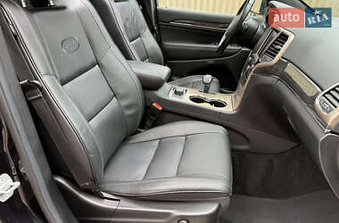 Внедорожник / Кроссовер Jeep Grand Cherokee 2015 в 