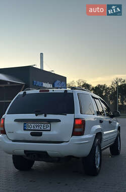 Внедорожник / Кроссовер Jeep Grand Cherokee 2003 в 