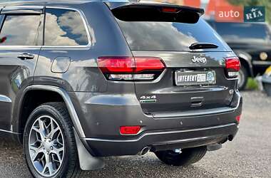 Внедорожник / Кроссовер Jeep Grand Cherokee 2021 в 