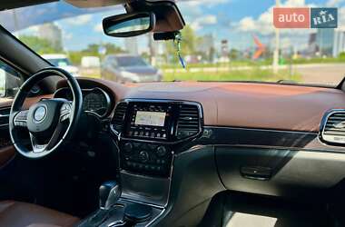 Внедорожник / Кроссовер Jeep Grand Cherokee 2021 в 