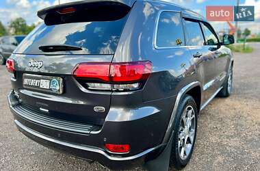 Внедорожник / Кроссовер Jeep Grand Cherokee 2021 в 