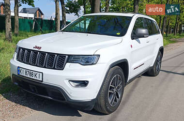 Позашляховик / Кросовер Jeep Grand Cherokee 2017 в 