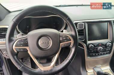 Внедорожник / Кроссовер Jeep Grand Cherokee 2016 в 