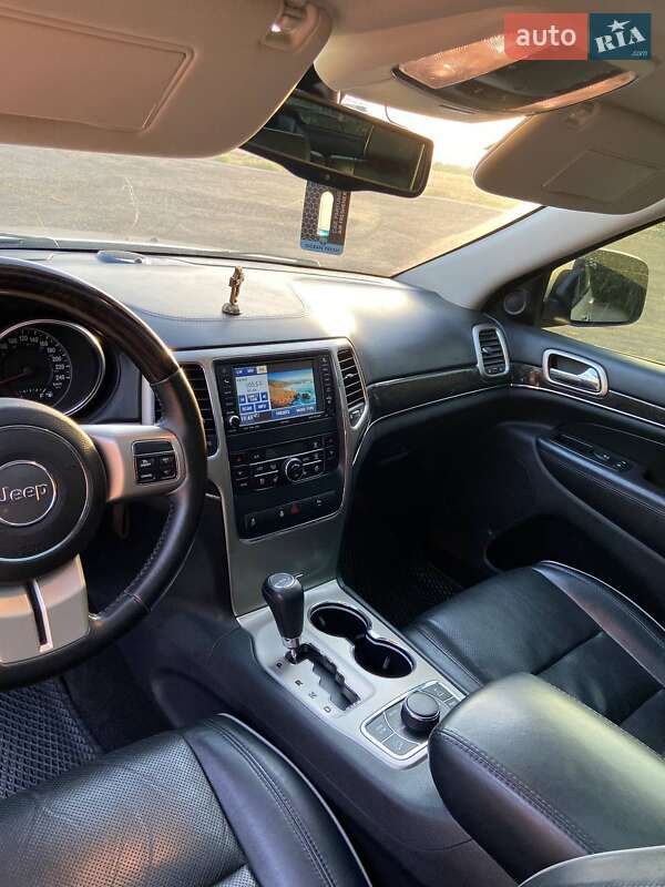 Внедорожник / Кроссовер Jeep Grand Cherokee 2011 в Первомайске