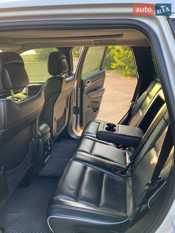 Внедорожник / Кроссовер Jeep Grand Cherokee 2011 в Первомайске