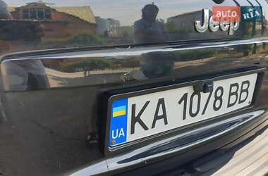 Внедорожник / Кроссовер Jeep Grand Cherokee 2006 в 