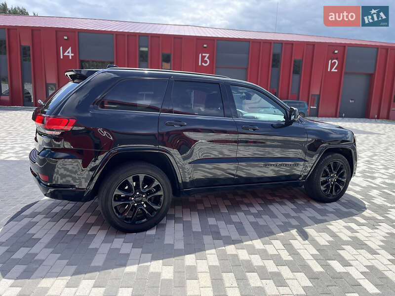 Внедорожник / Кроссовер Jeep Grand Cherokee 2020 в Львове