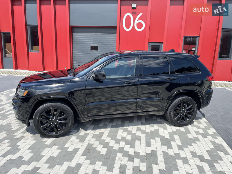 Внедорожник / Кроссовер Jeep Grand Cherokee 2020 в Львове