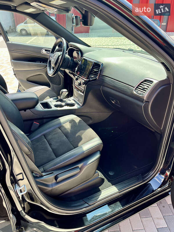 Внедорожник / Кроссовер Jeep Grand Cherokee 2020 в Львове