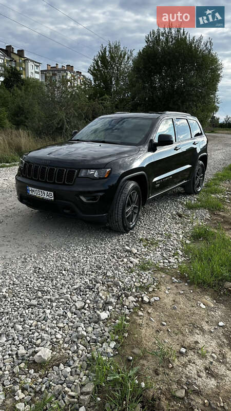 Внедорожник / Кроссовер Jeep Grand Cherokee 2016 в Ивано-Франковске