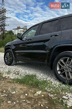 Внедорожник / Кроссовер Jeep Grand Cherokee 2016 в Ивано-Франковске