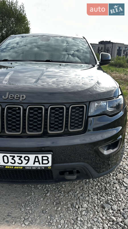 Внедорожник / Кроссовер Jeep Grand Cherokee 2016 в Ивано-Франковске