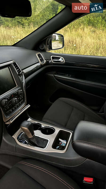 Внедорожник / Кроссовер Jeep Grand Cherokee 2016 в Ивано-Франковске