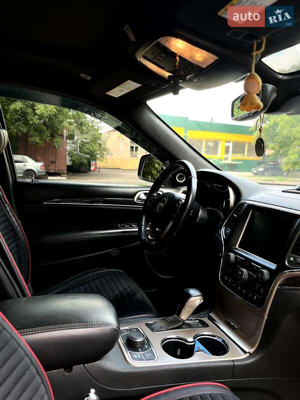 Внедорожник / Кроссовер Jeep Grand Cherokee 2016 в Подольске